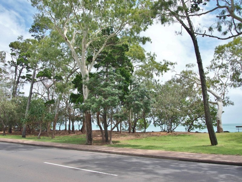 3/465 Esplanade, Torquay QLD 4655