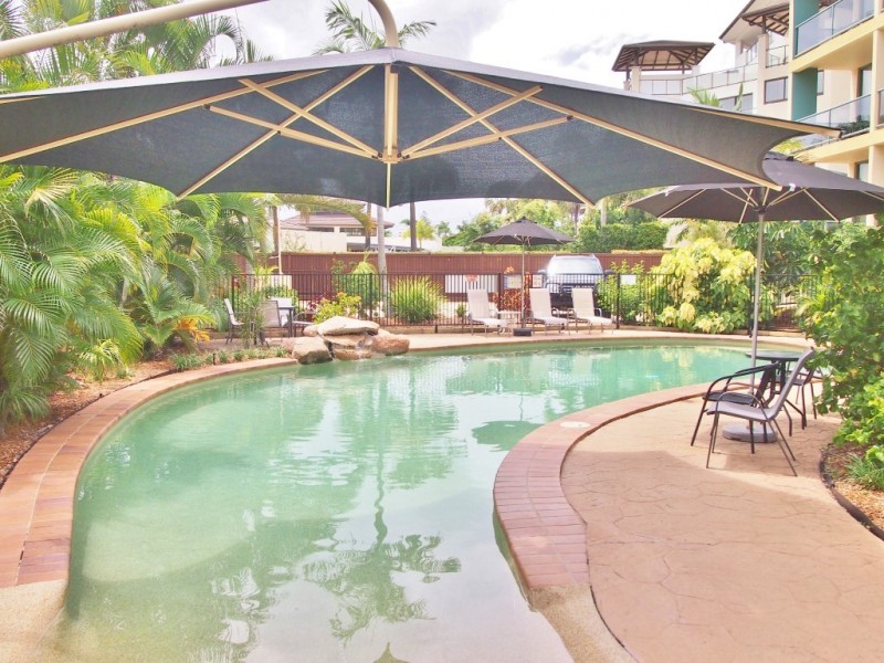 3/465 Esplanade, Torquay QLD 4655