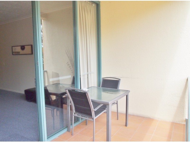 3/465 Esplanade, Torquay QLD 4655