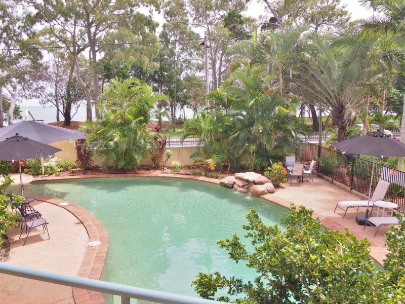 3/465 Esplanade, Torquay QLD 4655