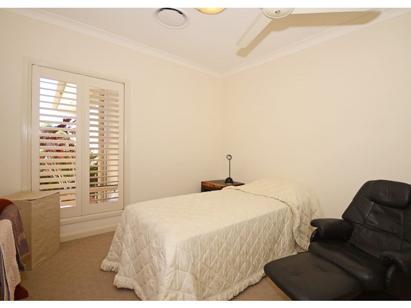 8 Seaway Parade, Toogoom QLD 4655
