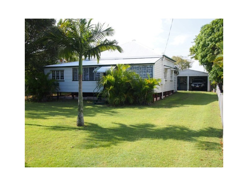230 Cypress Street, Urangan QLD 4655