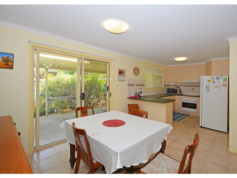 22 Wattle Street, Point Vernon QLD 4655