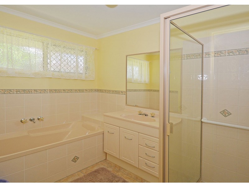 22 Wattle Street, Point Vernon QLD 4655