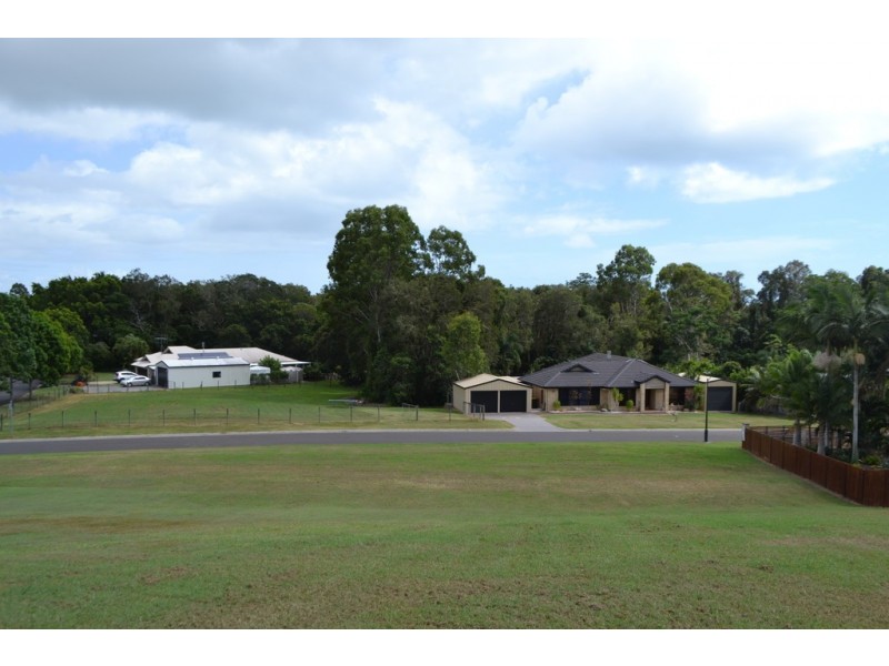 1 Chiquita Court, Dundowran Beach QLD 4655