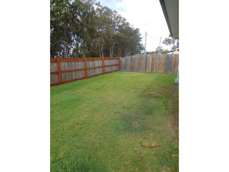 42 Esplanade, Point Vernon QLD 4655