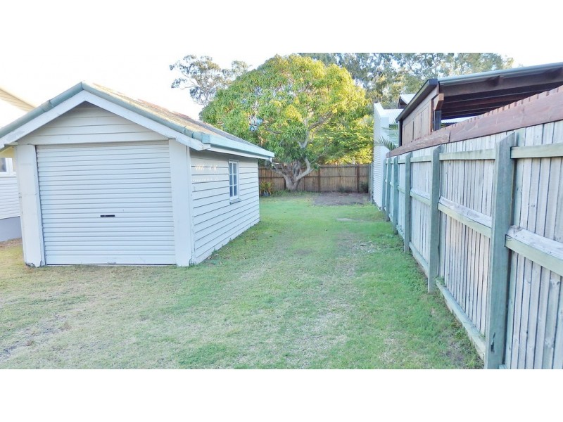 42 Esplanade, Point Vernon QLD 4655