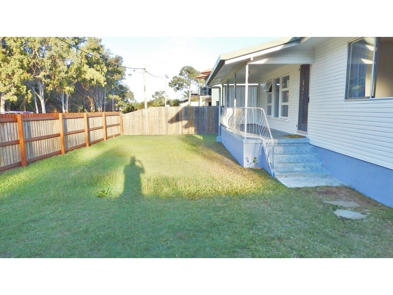 42 Esplanade, Point Vernon QLD 4655