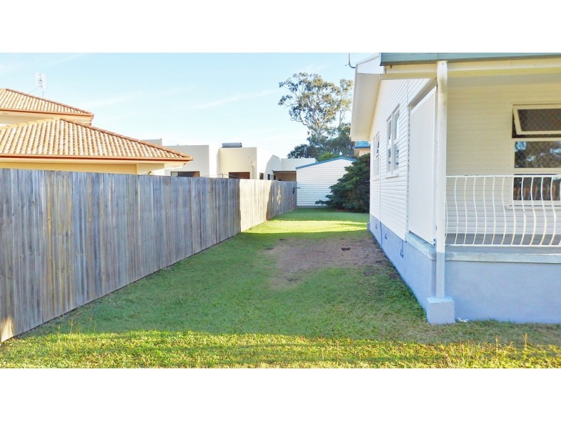 42 Esplanade, Point Vernon QLD 4655