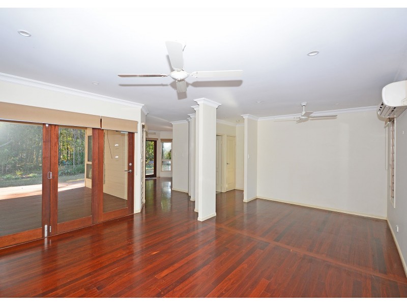 17 Cumberland Court, Point Vernon QLD 4655