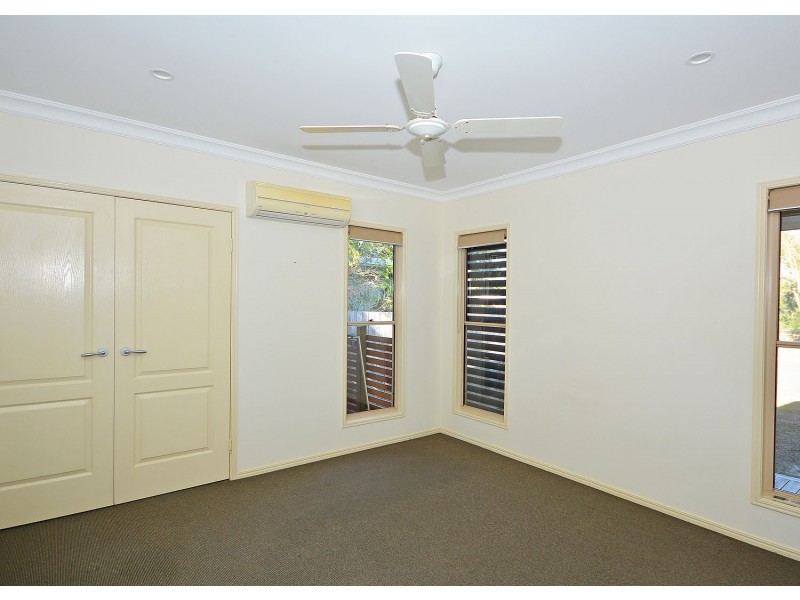 17 Cumberland Court, Point Vernon QLD 4655
