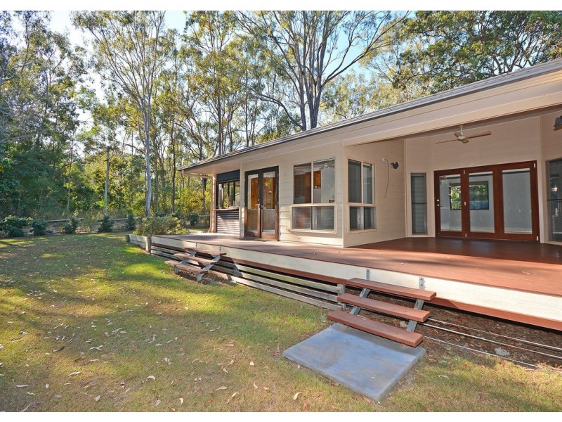 17 Cumberland Court, Point Vernon QLD 4655