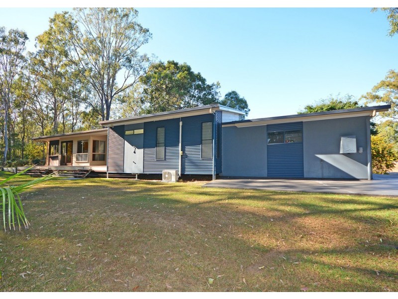 17 Cumberland Court, Point Vernon QLD 4655