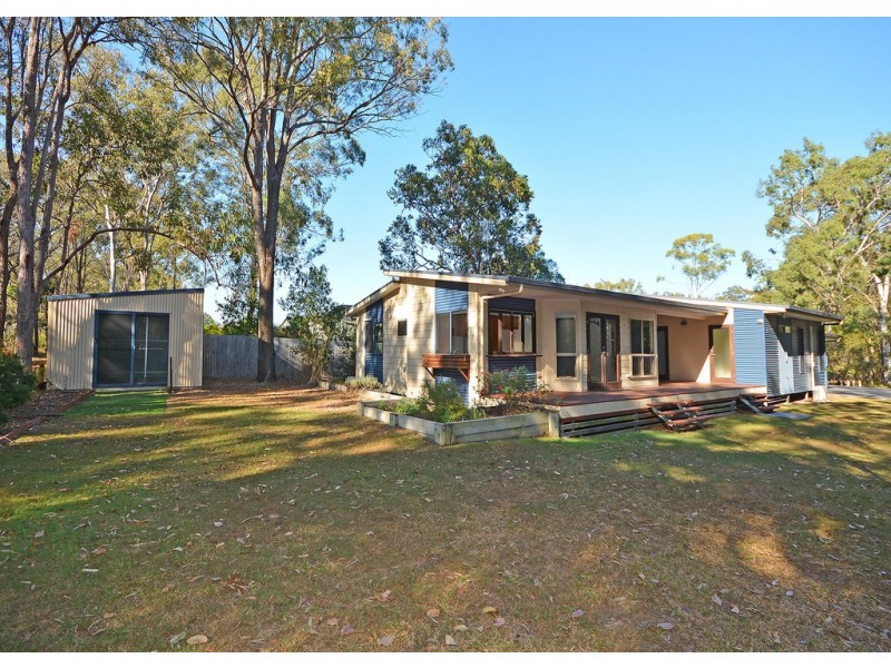 17 Cumberland Court, Point Vernon QLD 4655