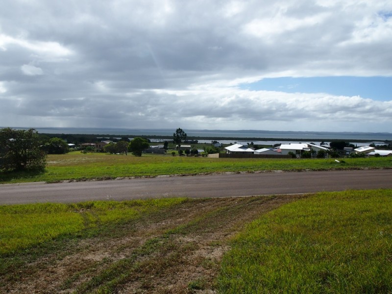 6 Windjammer Circuit, River Heads QLD 4655