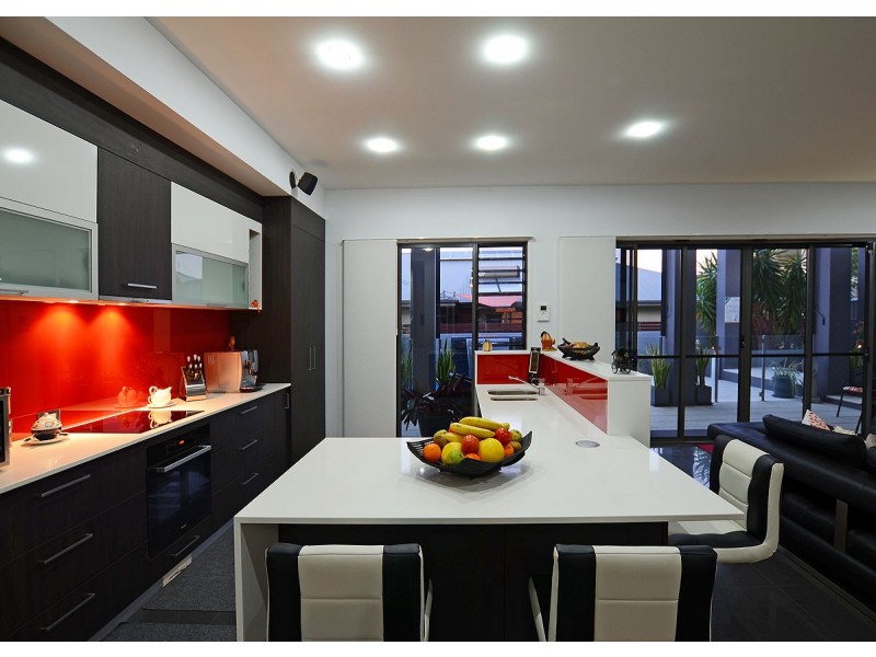 8 Pohlman Court, Scarness QLD 4655