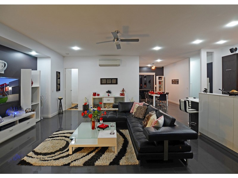 8 Pohlman Court, Scarness QLD 4655