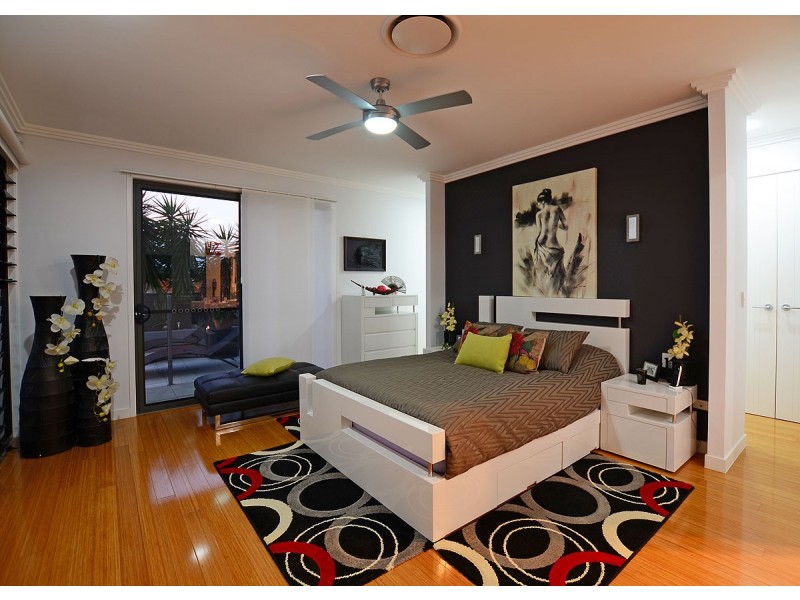 8 Pohlman Court, Scarness QLD 4655