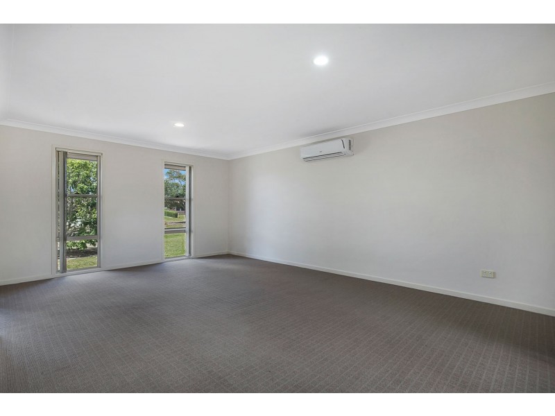 74 Wattle Street, Point Vernon QLD 4655