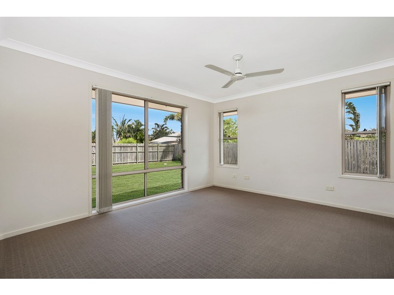 74 Wattle Street, Point Vernon QLD 4655