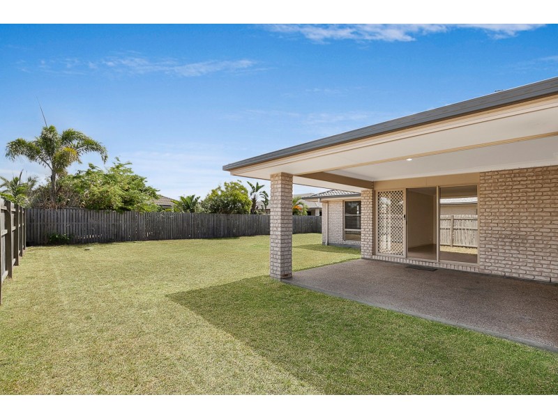 74 Wattle Street, Point Vernon QLD 4655