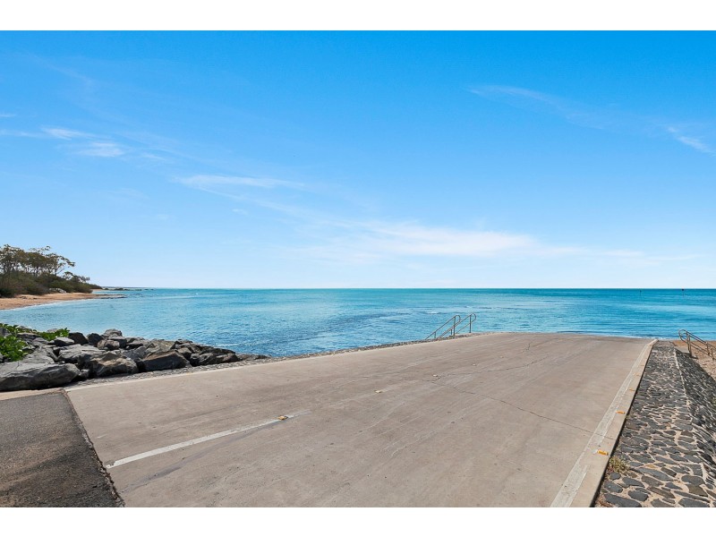 74 Wattle Street, Point Vernon QLD 4655