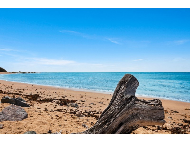 74 Wattle Street, Point Vernon QLD 4655