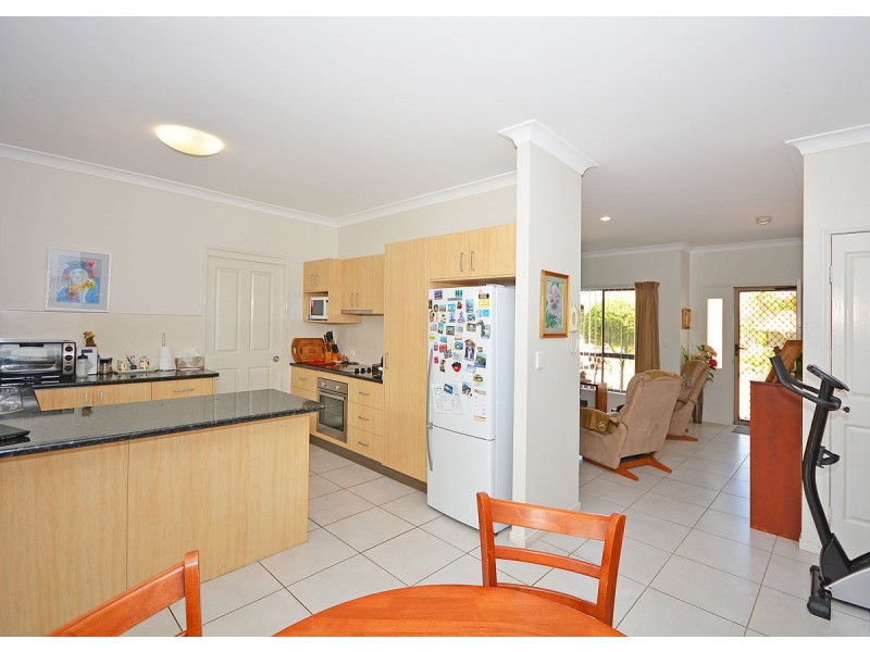 5/142-146 Elizabeth Street, Urangan QLD 4655