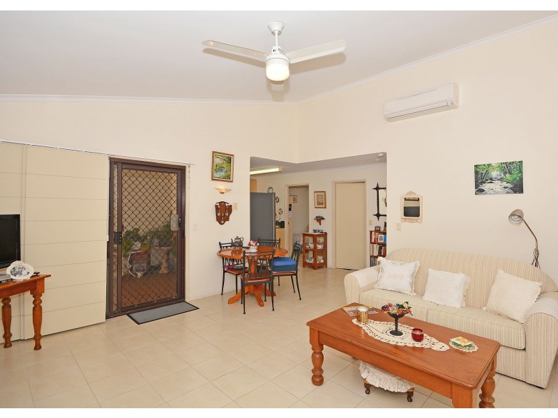 15/12 Denmans Camp Road, Torquay QLD 4655