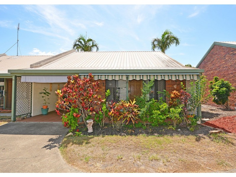 15/12 Denmans Camp Road, Torquay QLD 4655