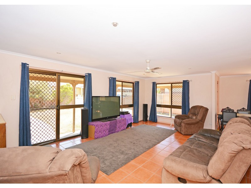14 Maryanne Court, Point Vernon QLD 4655
