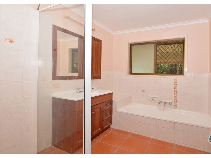 14 Maryanne Court, Point Vernon QLD 4655