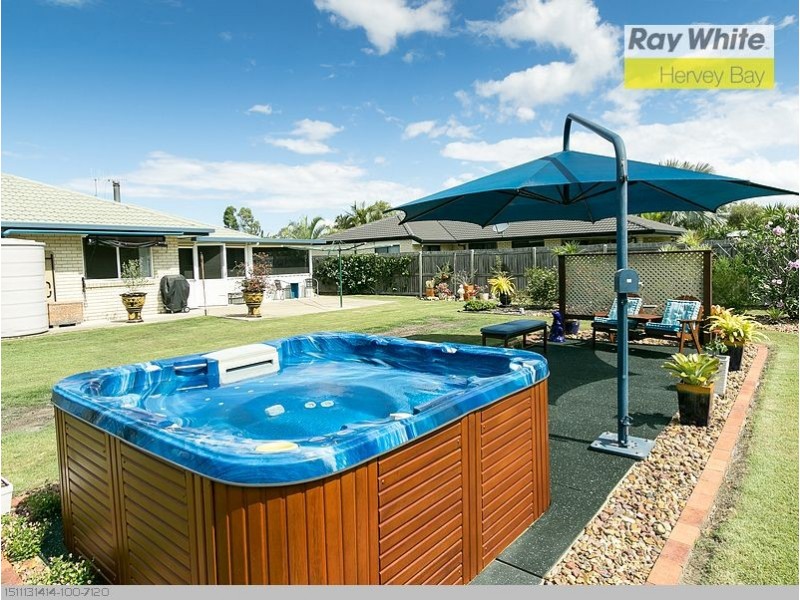 1 Lakeside Drive, Burrum Heads QLD 4659