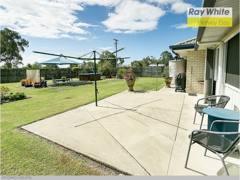 1 Lakeside Drive, Burrum Heads QLD 4659