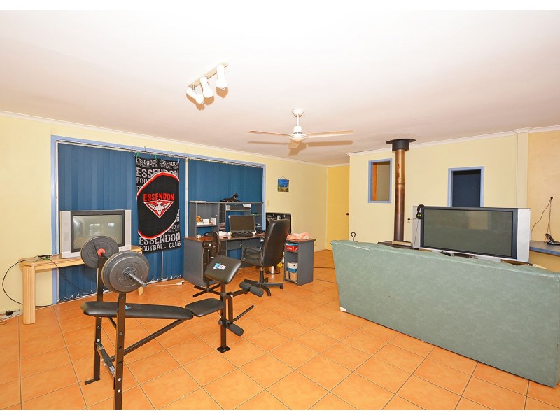 172 Long Street, Point Vernon QLD 4655