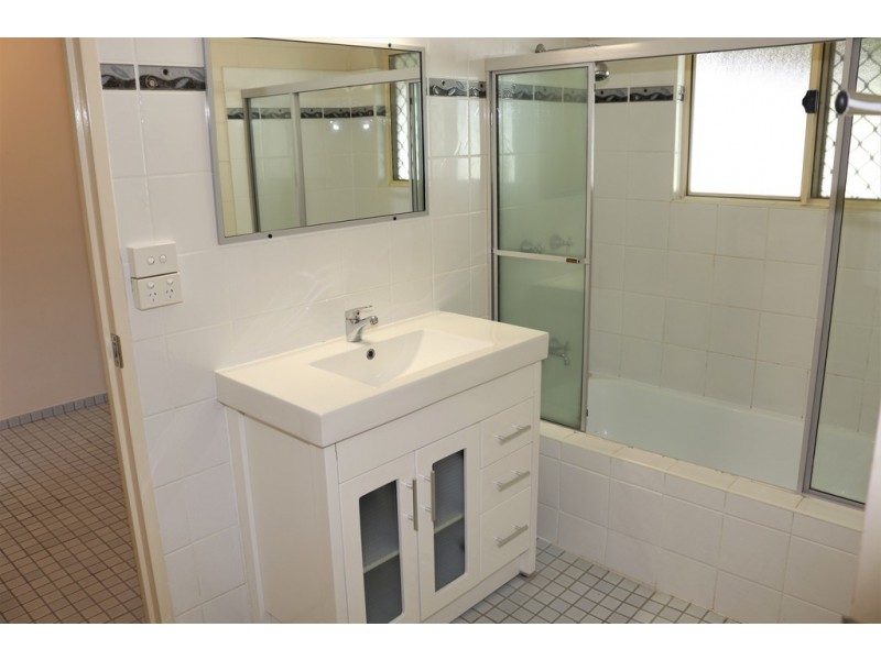 27 Fairway Drive, Urraween QLD 4655