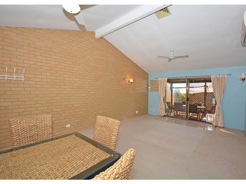 7/85 Miller Street, Urangan QLD 4655