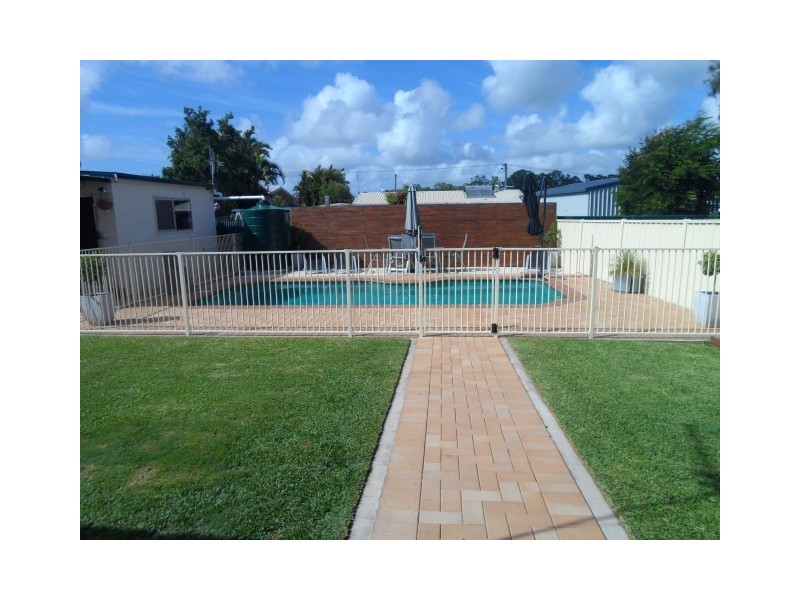 19 Caddy, Urraween QLD 4655