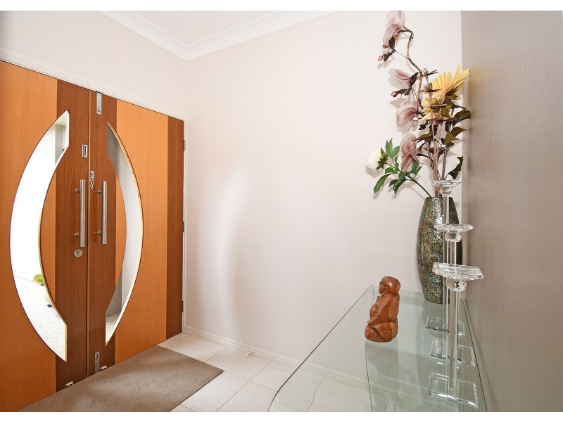 7 Parklands Boulevard, Wondunna QLD 4655