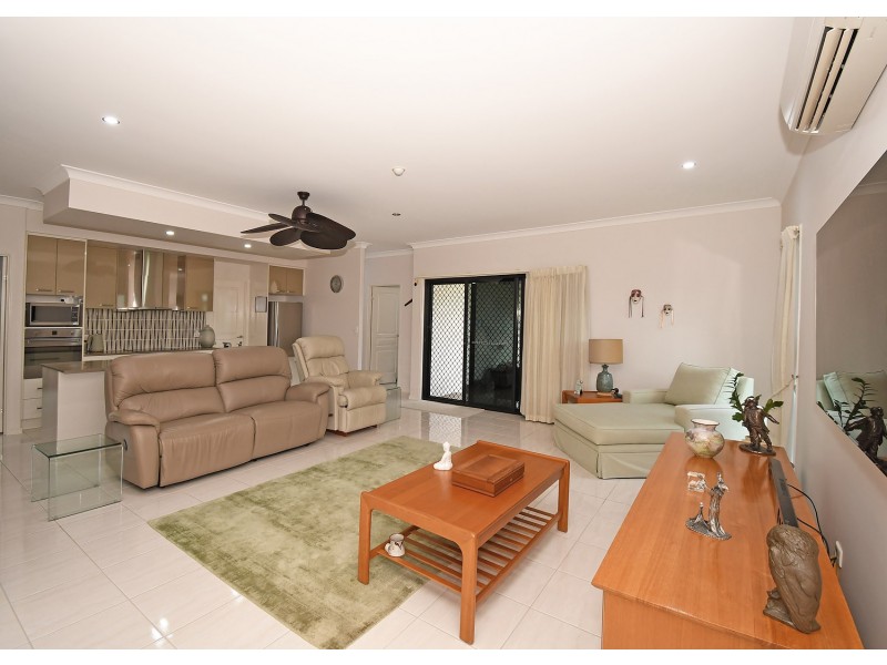 7 Parklands Boulevard, Wondunna QLD 4655