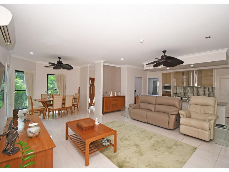 7 Parklands Boulevard, Wondunna QLD 4655