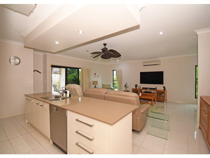 7 Parklands Boulevard, Wondunna QLD 4655