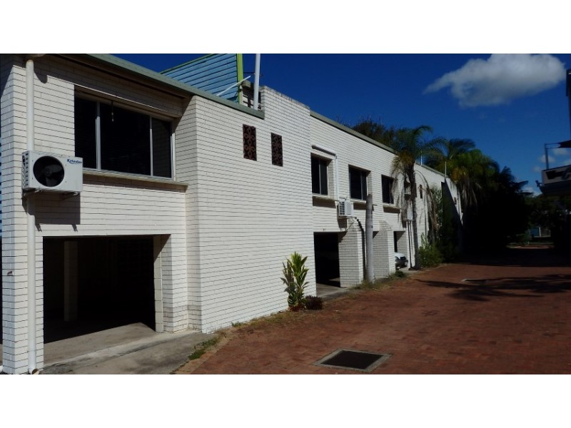 399 Esplanade, Torquay QLD 4655