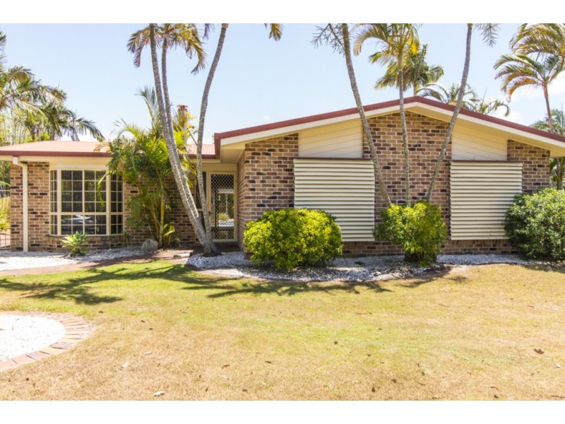 57 Drummond Street, Urangan QLD 4655