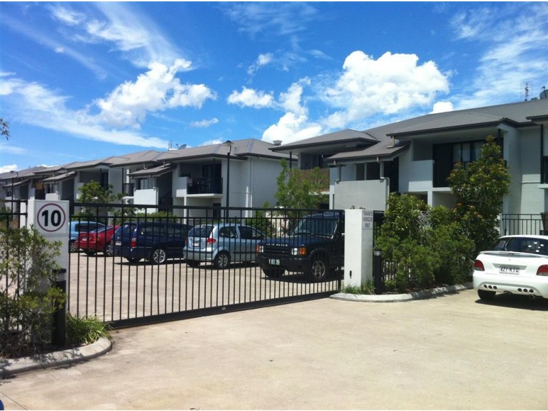 4/70 Main Street, Pialba QLD 4655