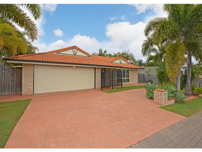 17 McLiver Street, Kawungan QLD 4655