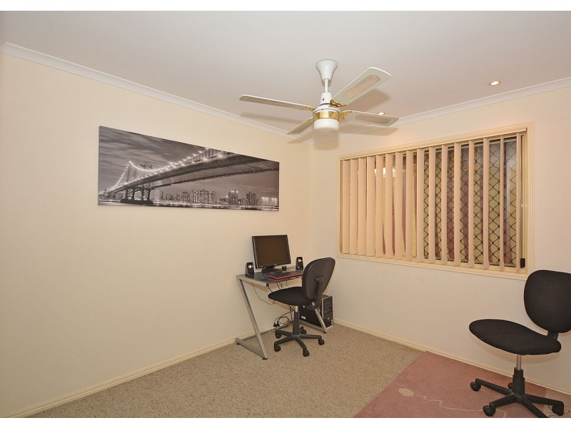 17 McLiver Street, Kawungan QLD 4655