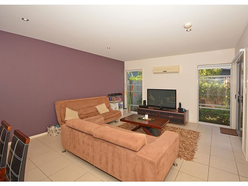 33/136 Pulgul Street, Urangan QLD 4655