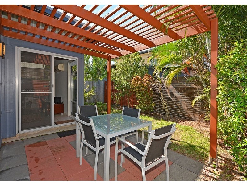 33/136 Pulgul Street, Urangan QLD 4655
