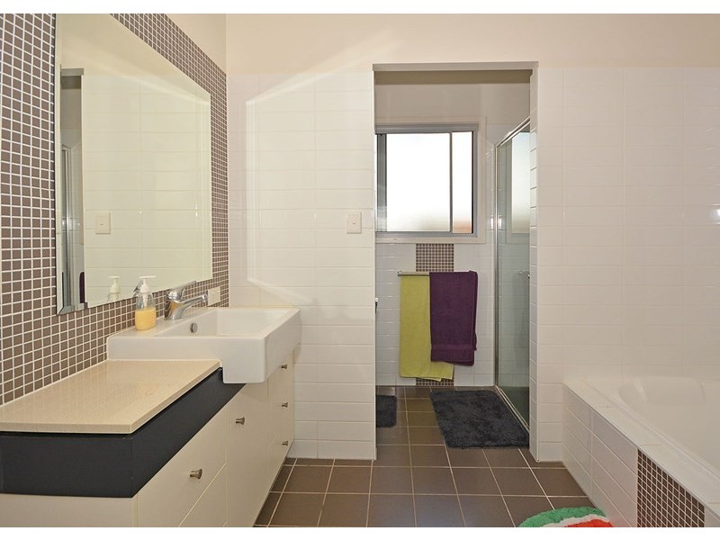 33/136 Pulgul Street, Urangan QLD 4655